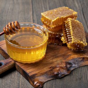 How to Identify Pure Honey: 7 Signs Every Buyer Should Know